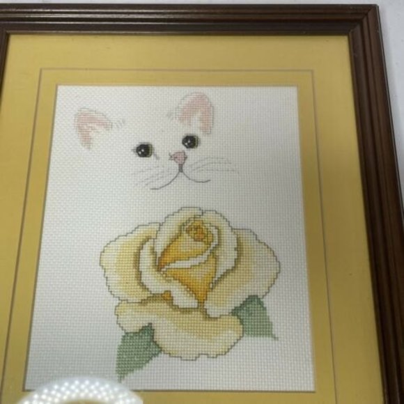 Framed Needlepoint White Cat With Yellow Rose Matted 13 X 12” - Picture 3 of 5